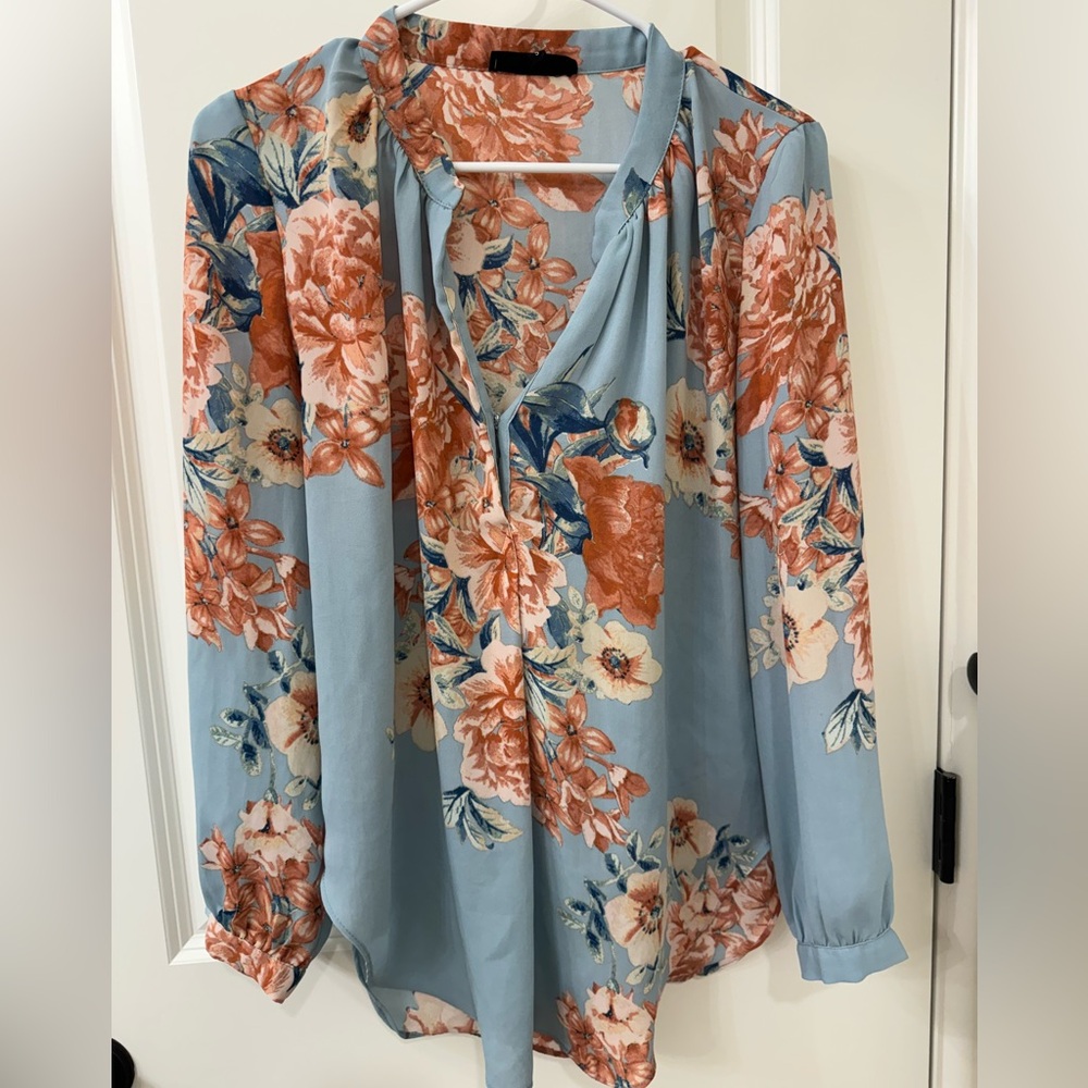 Olivaceous floral blouse